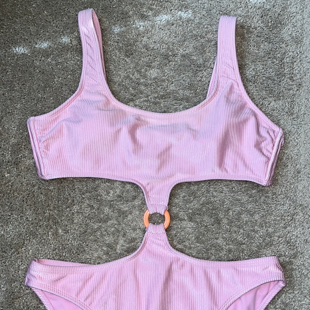Pink Ribbed One-Piece Monokini Swimsuit - Picture 3 of 8